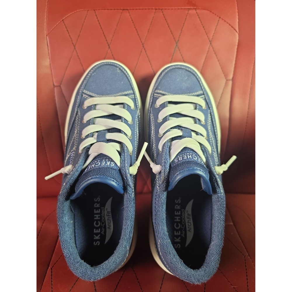 Woman's Skechers Arch Fit Arcade Sneakers Sz. US 6.5